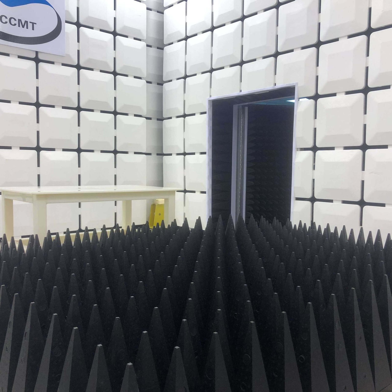 5m Compliant Fully Anechoic Chamber