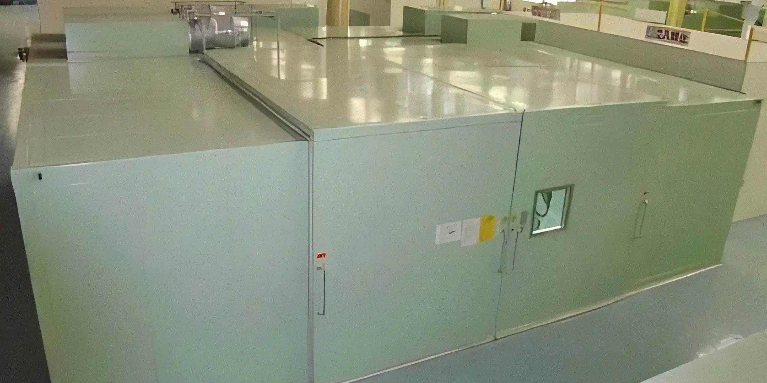 Soundproof Rooms with L shaped sliding closed door Soundproof Rooms with L shaped sliding closed door