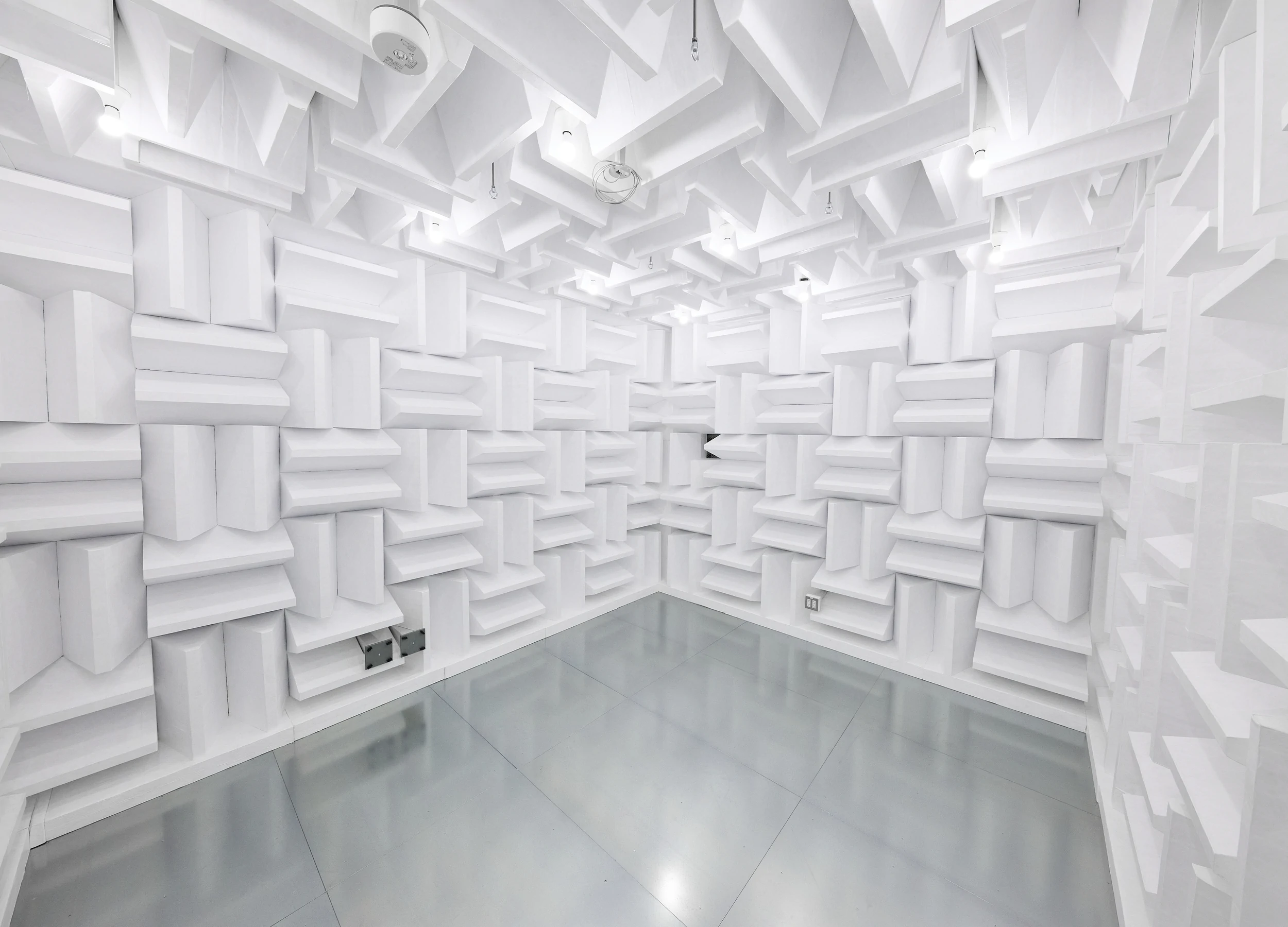 hemi acoustic anechoic chamber