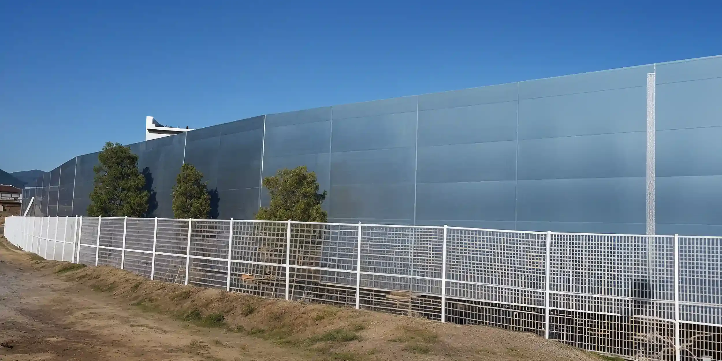Soundproof Wall of a factory to reduce noise