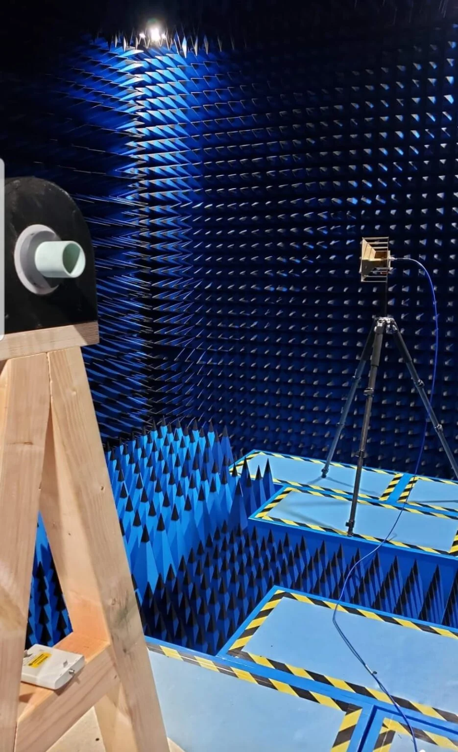 Antenna measurement chamber