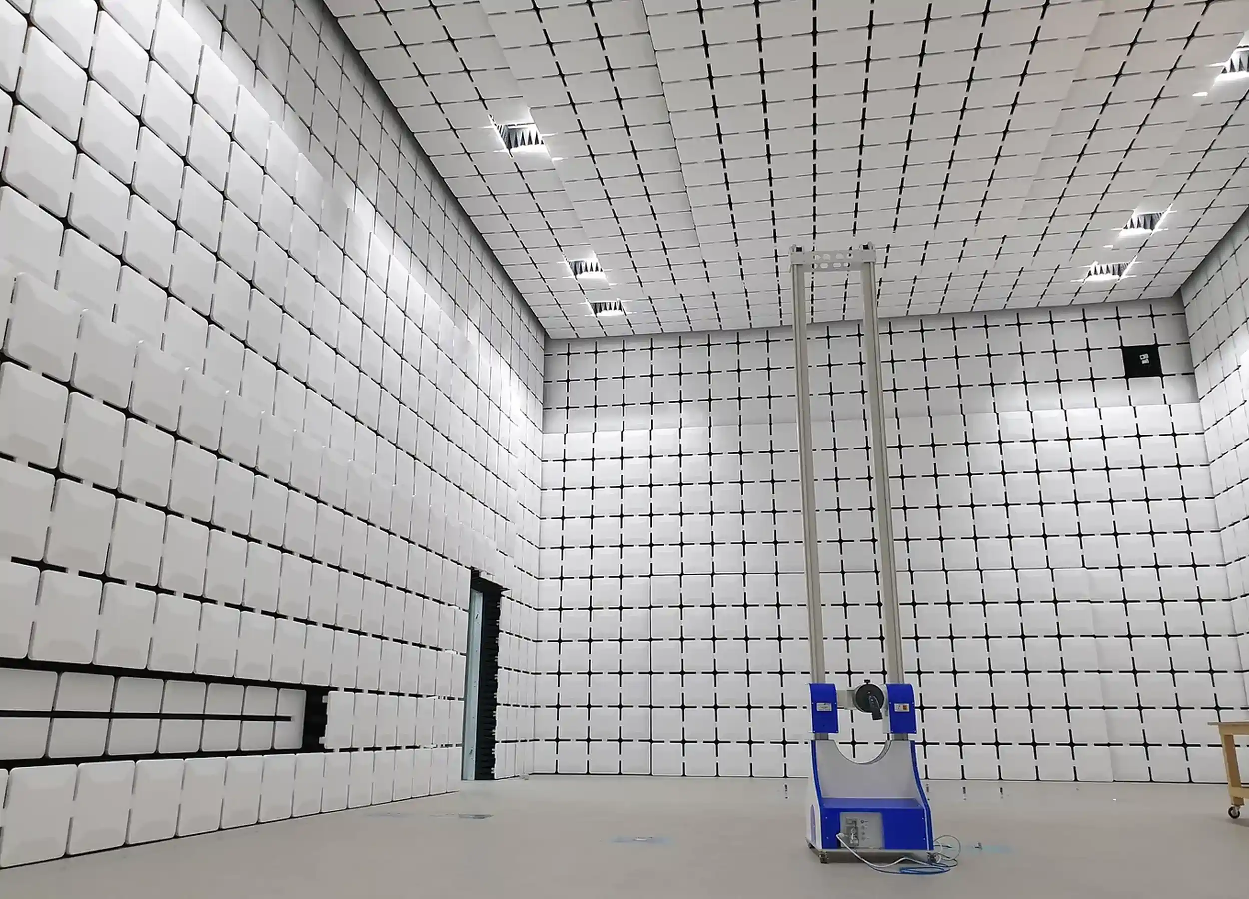 5m Semi Anechoic Chamber ( SAC Chamber ) 5m Semi Anechoic Chamber ( SAC Chamber )