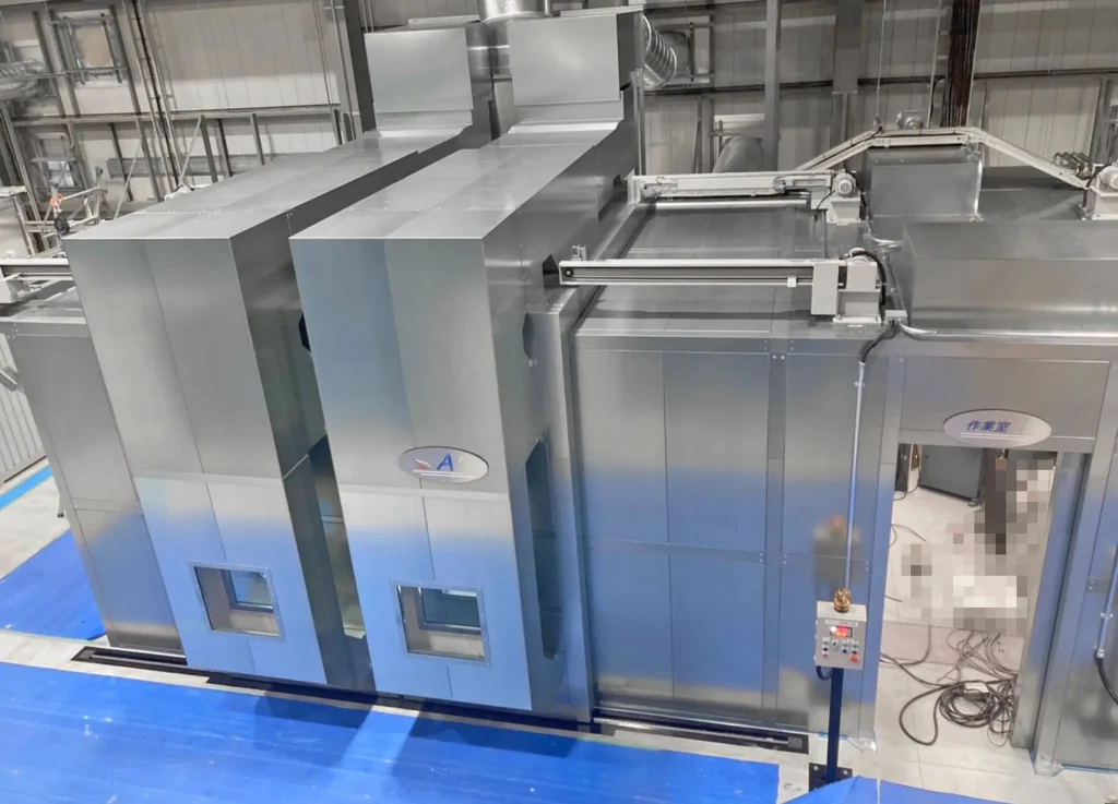 L shaped soundproof enclosures for thermal spraying machine
